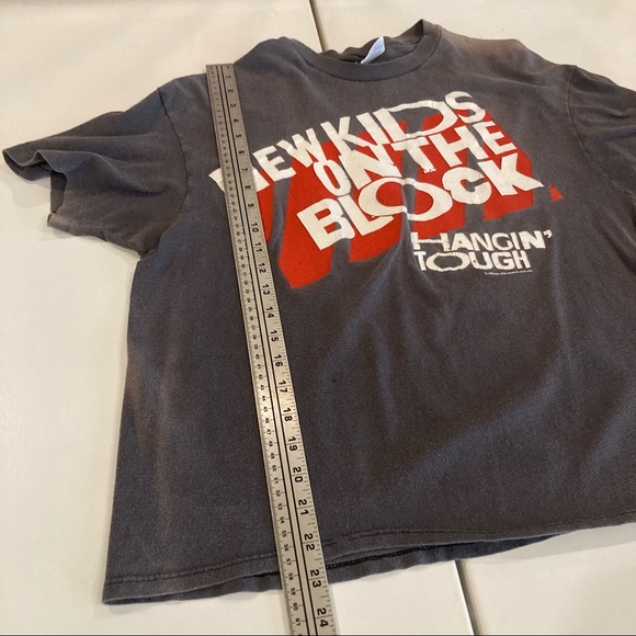 True Vintage Thrashed 1989 New Kids on the Block Hanging Tough - Picture 10 of 11